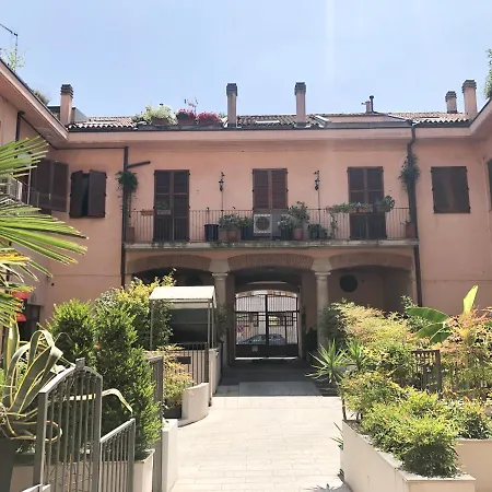Easy Milano - Rooms And Apartments Navigli-3